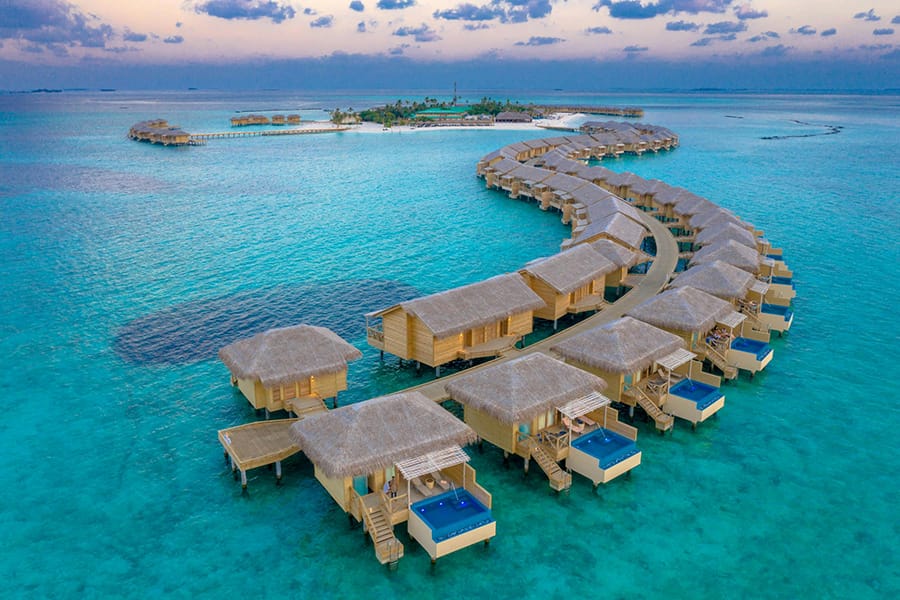 Four Seasons In Maldives. When To Go And Why You Will Never Want To Leave