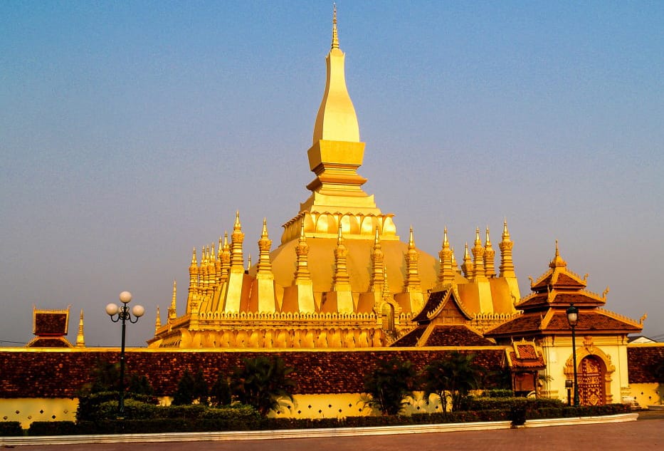 The Budget Traveler’s Route Across Laos – A Planner’s Guide From Hanoi To Luang Prabang