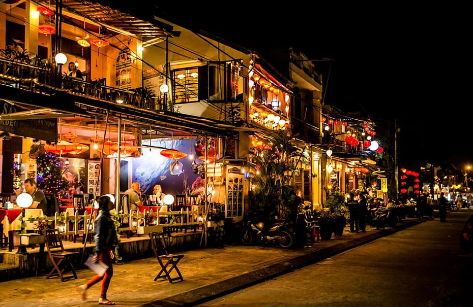 Two Days in Hoi An – Walking the Yellow Streets and Night Lanterns