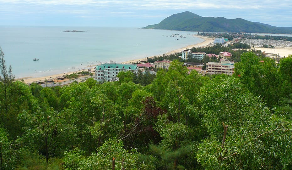 Why Thien Cam Beach Is One of the Most Interesting Seaside Destinations in Ha Tinh