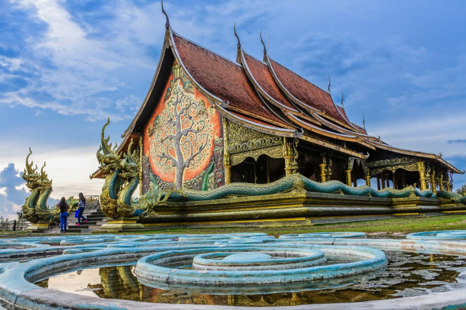 Singapore or Thailand . Choosing the Right Medical Tourism Destination